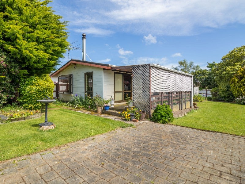 23A Roband Crescent, Brown Owl, Upper Hutt - Carousel 1