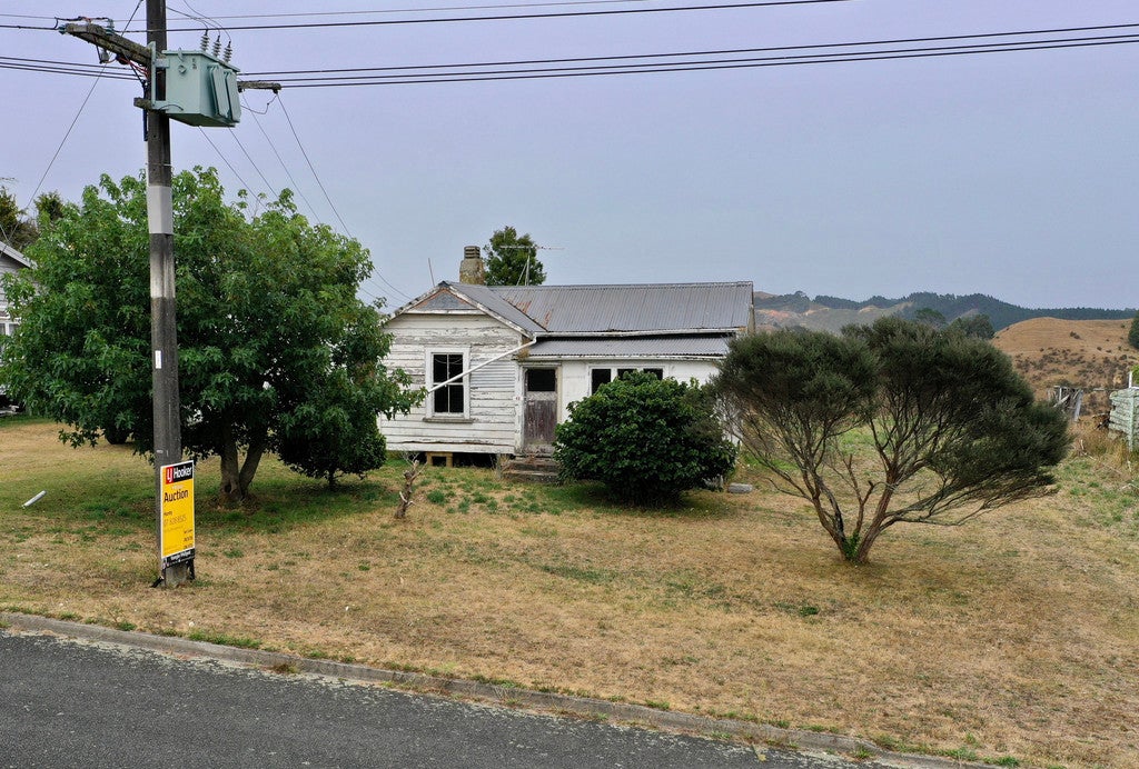 48 Joseph Street, Pukemiro - Carousel 1