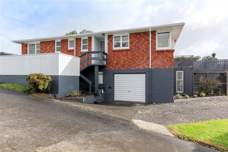 15 Barclay Street, Ferndale, New Plymouth - Carousel 1