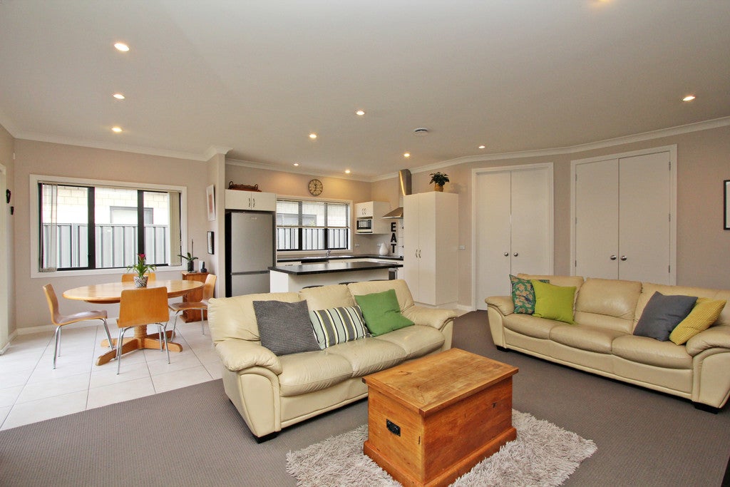 19 Pacific Avenue, Poraiti, Napier - Carousel 2
