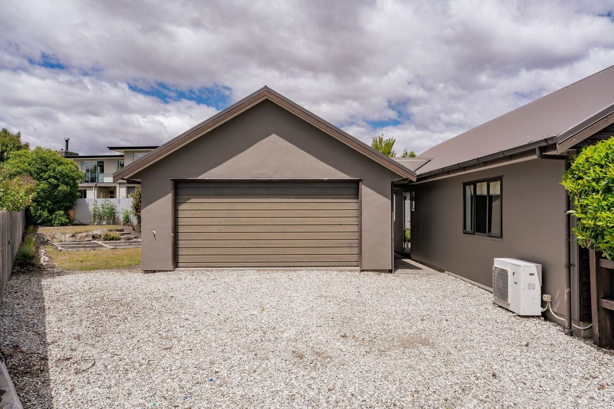 89 Rob Roy Lane, Wanaka - Carousel 18
