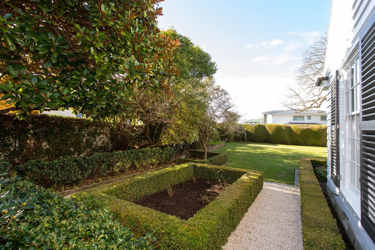 48 McDougall Avenue, St Albans, Christchurch - Carousel 35