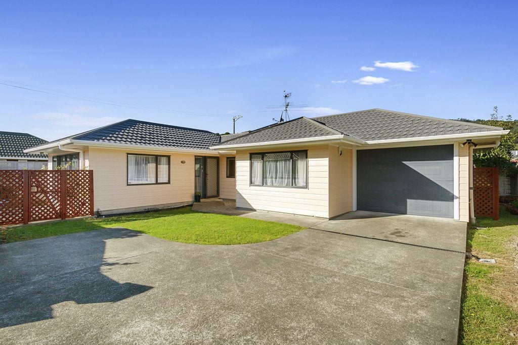 132B Stokes Valley Road, Stokes Valley, Lower Hutt - Carousel 1