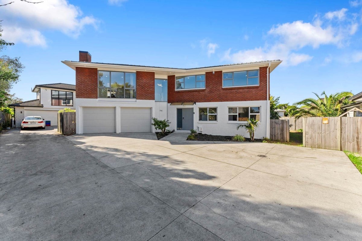 71A Russell Road, Manurewa, Auckland - Carousel 1