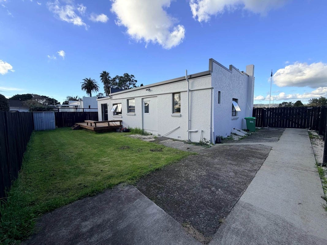 361 Great South Road, Opaheke, Papakura - Carousel 16