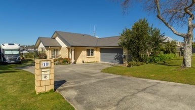 10 Brodie Place, Bethlehem, Tauranga - Carousel 1