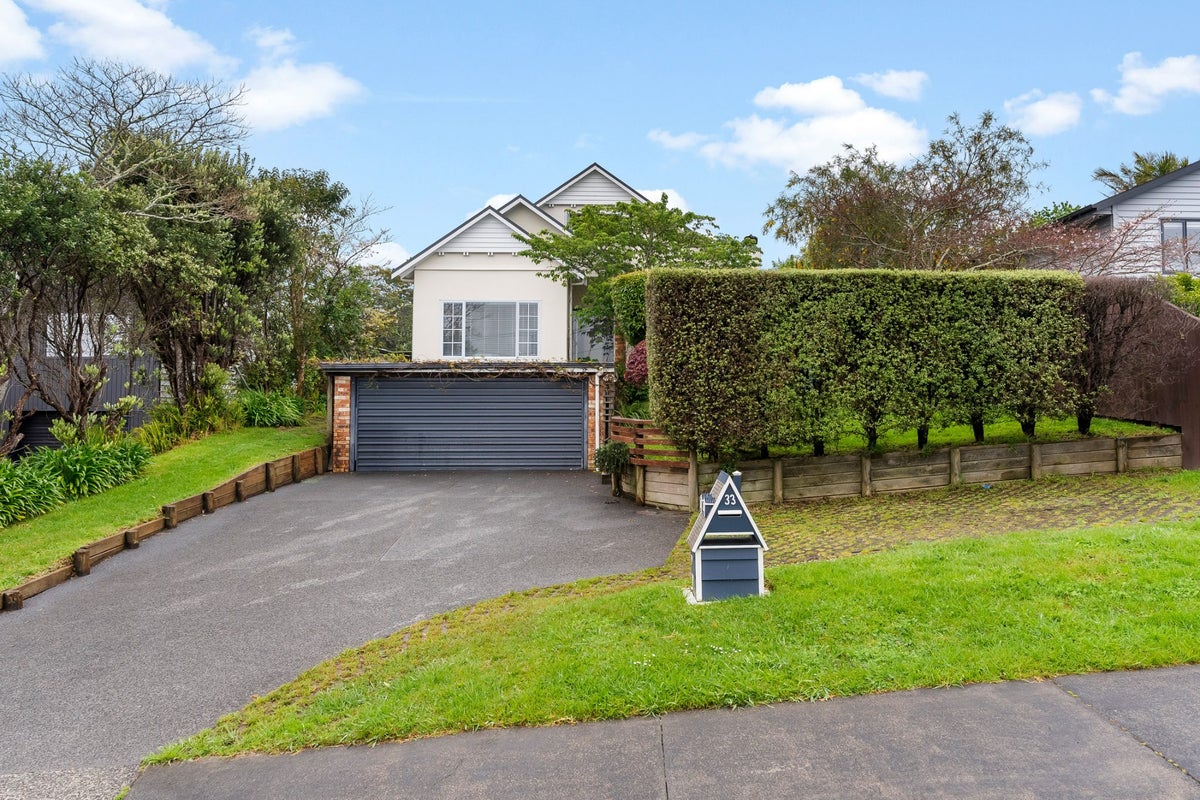33 Churchill Road, Cockle Bay, Auckland - Carousel 2