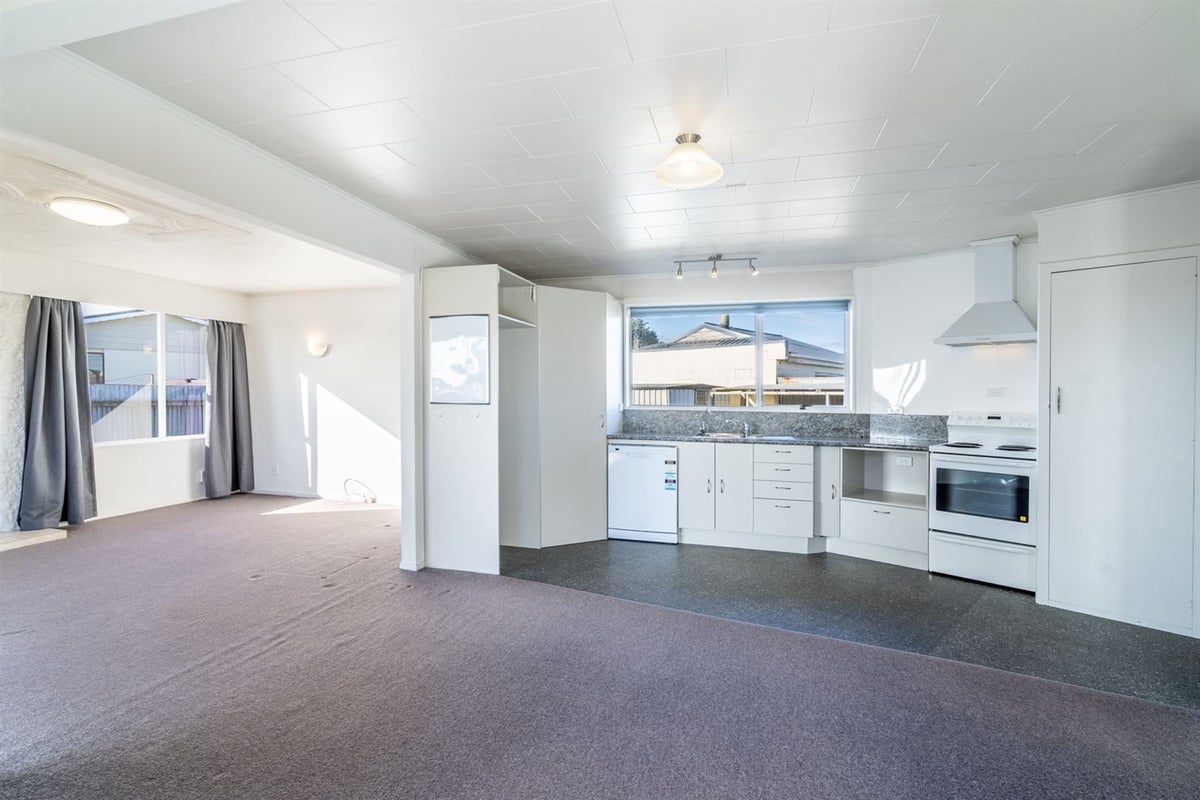796 Tweed Street, Rockdale, Invercargill - Carousel 2