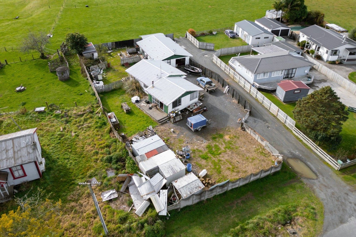 6261 Great South Road, Horotiu - Carousel 1
