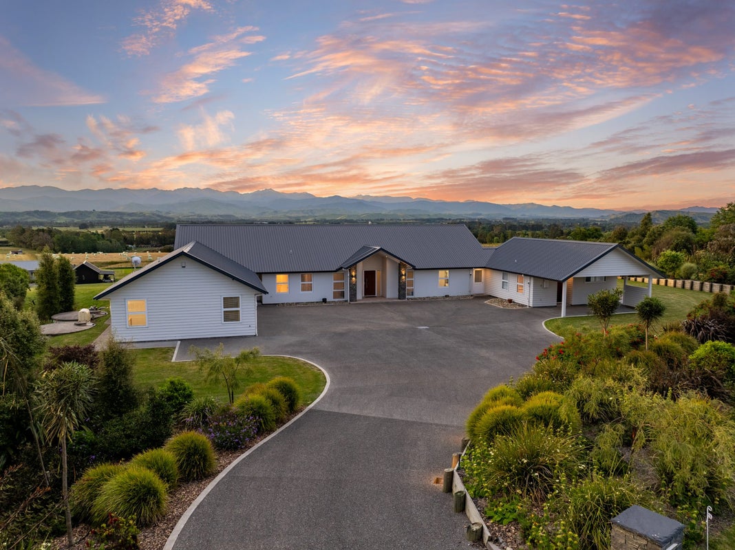 15 Ardsley Lane, Lansdowne, Masterton - Carousel 2