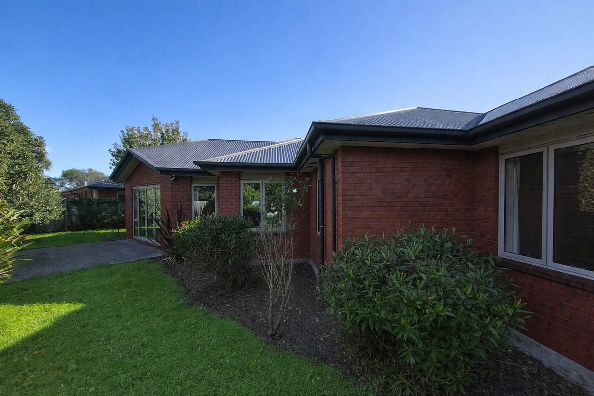 1C Moule Street, Addington, Christchurch - Carousel 17
