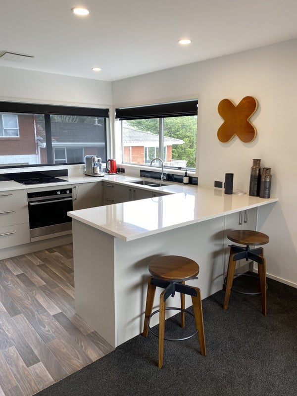 2/97 Moore Street, Hillcrest, Auckland - Carousel 2