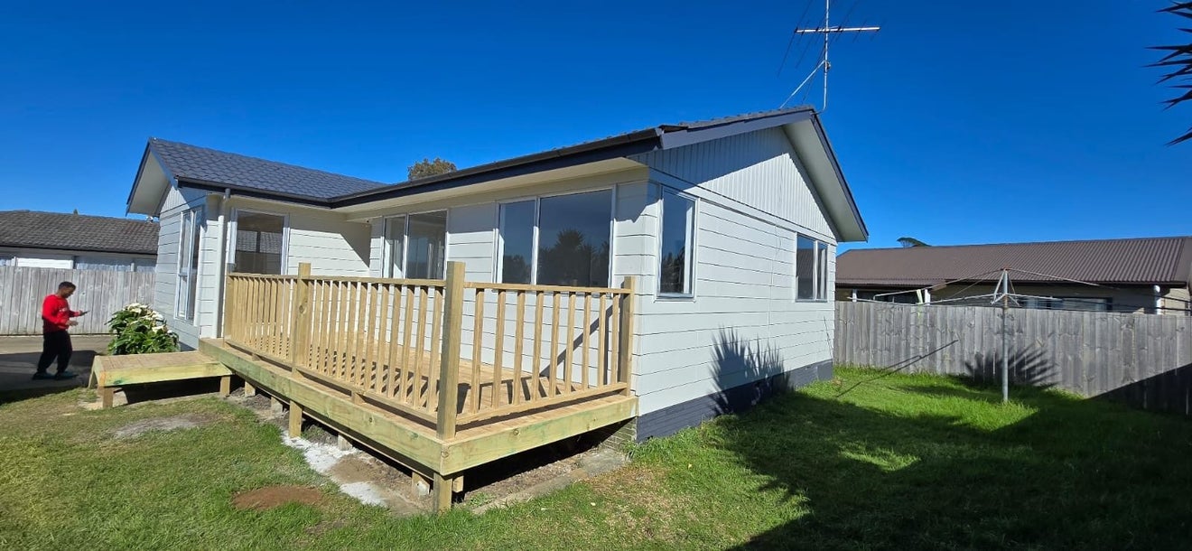 21 Benton Place, Manurewa, Auckland - Carousel 2