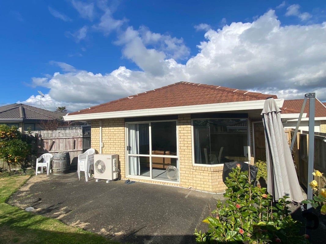 2/48 Stewart Gibson Place, Manurewa, Auckland - Carousel 1