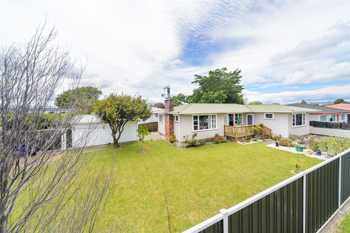 2 Highbury Avenue, Highbury, Palmerston North - Carousel 19