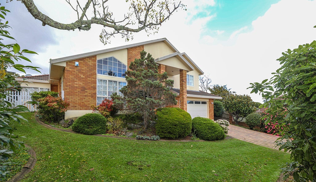 72 Aberfeldy Avenue, Highland Park, Auckland - Carousel 2