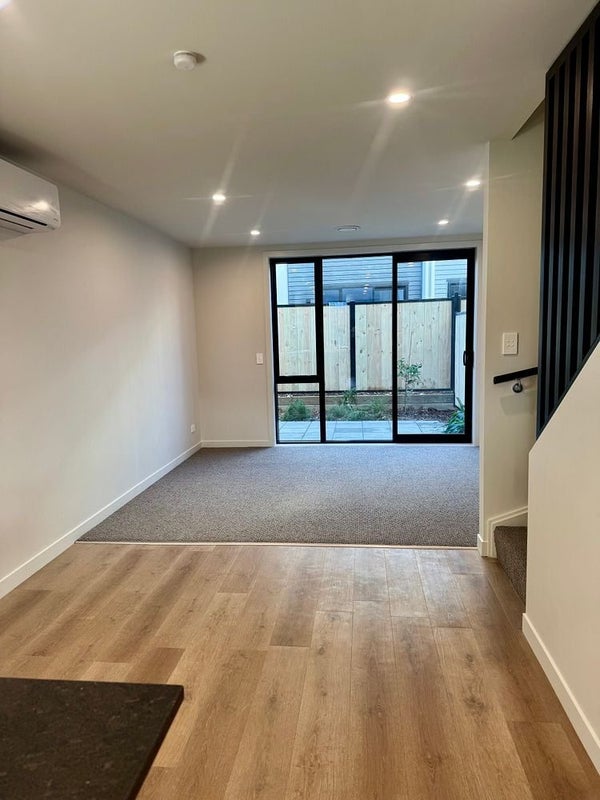 19/4 Campbell Street, Karori, Wellington - Carousel 2