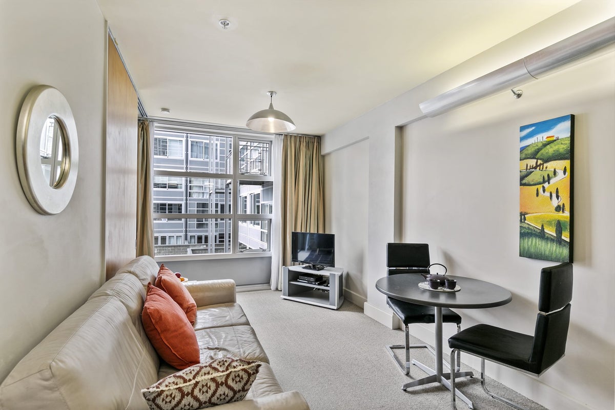 61/43 Mulgrave Street, Thorndon, Wellington - Carousel 1