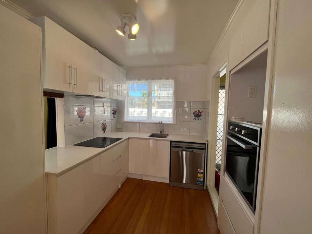 60 Farquhar Road, Glendene, Auckland - Carousel 13