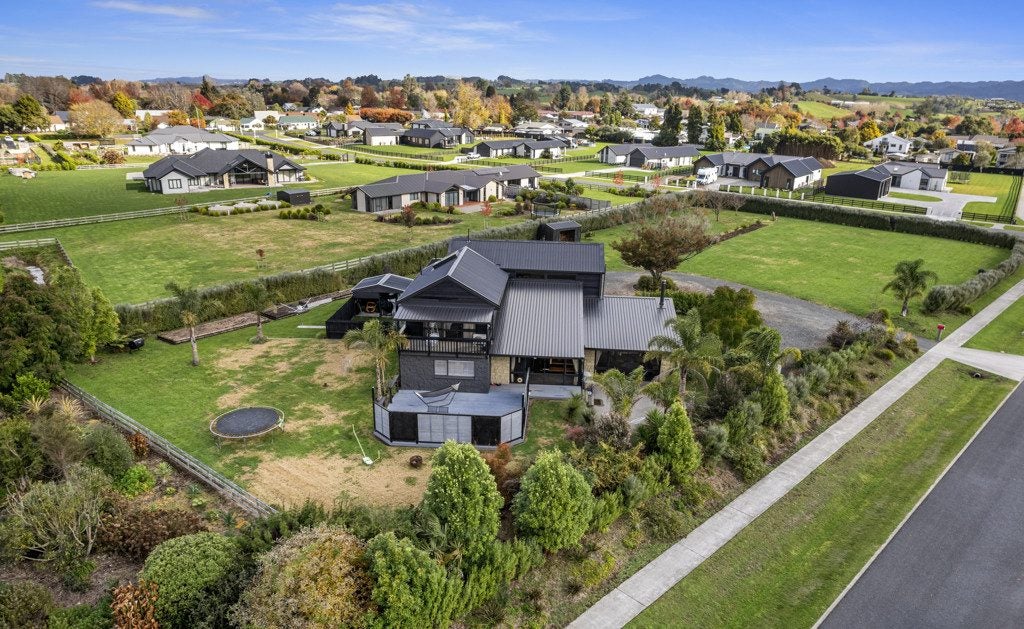 10 Delta Way, Te Kowhai, Hamilton - Carousel 2