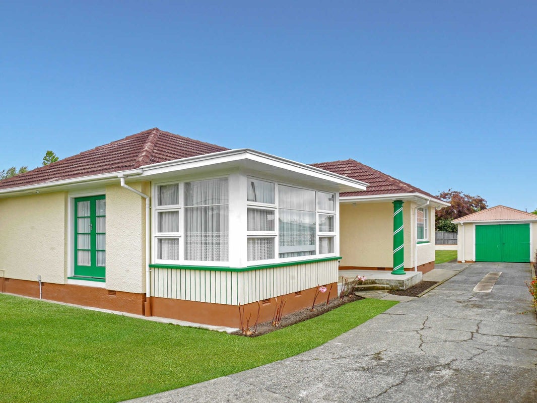 8 Moreland Avenue, Papanui, Christchurch - Carousel 1