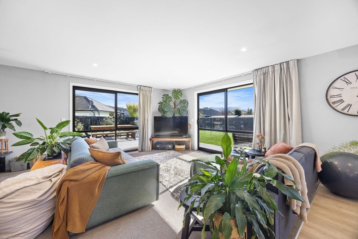 41 Finch Street, Albert Town, Wanaka, Otago - Carousel 1