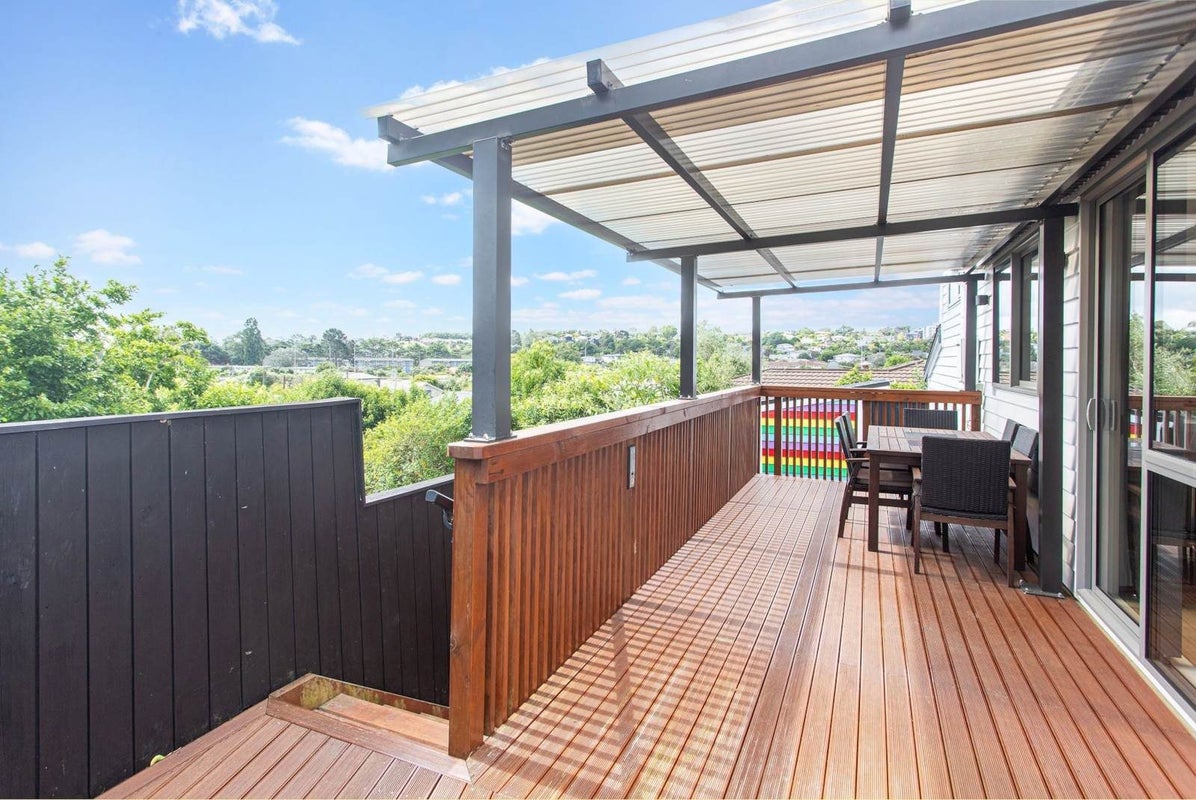 52A Mountain View Road, Western Springs, Auckland - Carousel 2