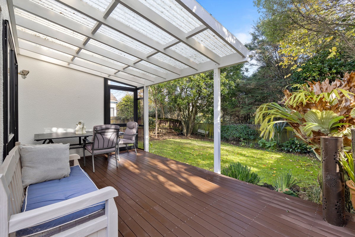 2/26 Centorian Drive, Windsor Park, Auckland - Carousel 1