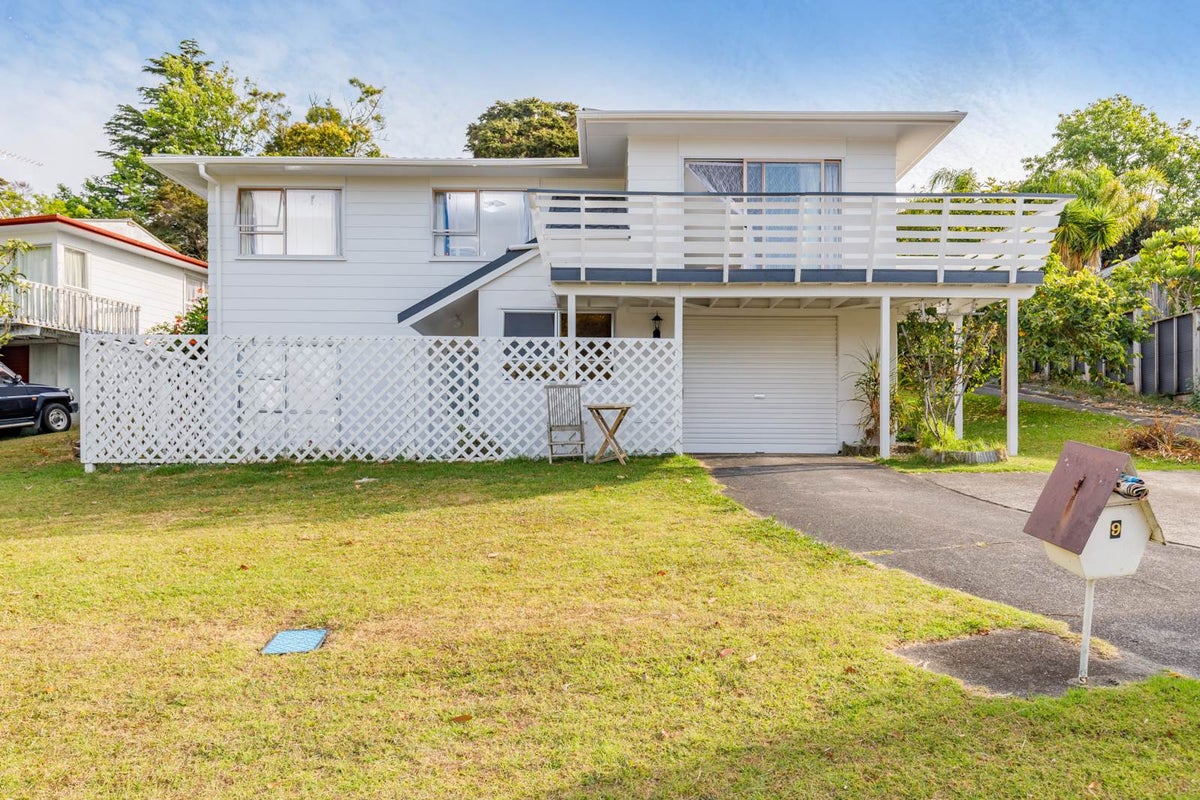 9 Bonito Place, Bayview, Auckland - Carousel 1