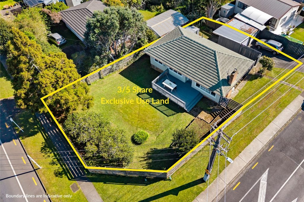 1/2 Elliott Avenue, Bayview, Auckland - Carousel 13