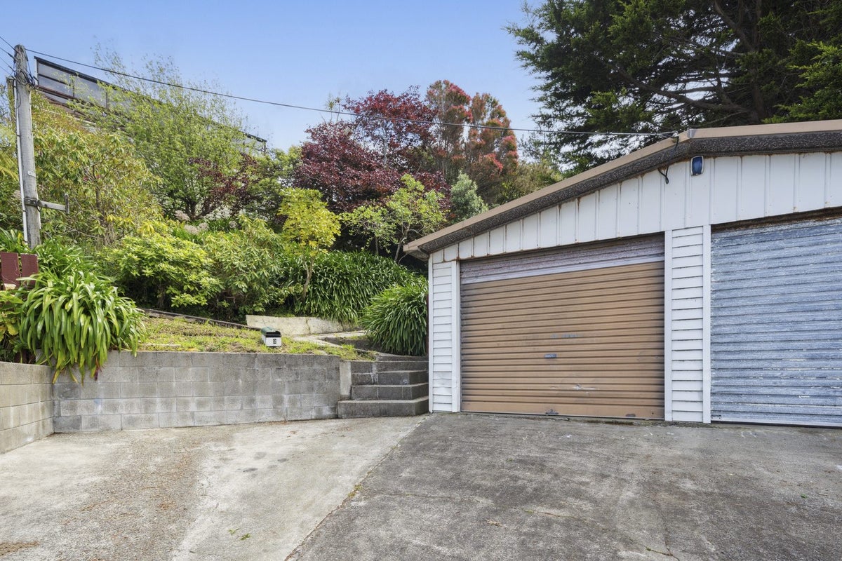 2 Eden Street, Island Bay, Wellington - Carousel 25