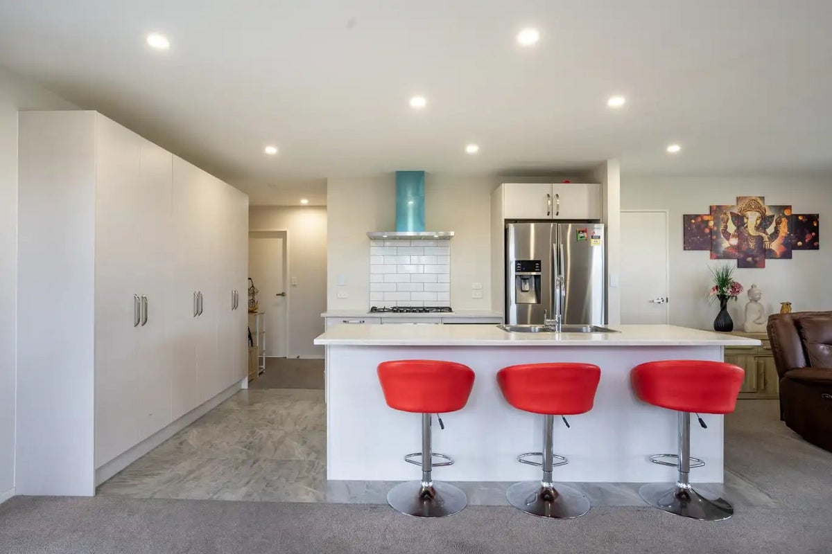 37 Gum Spear Road, Takanini, Auckland - Carousel 2