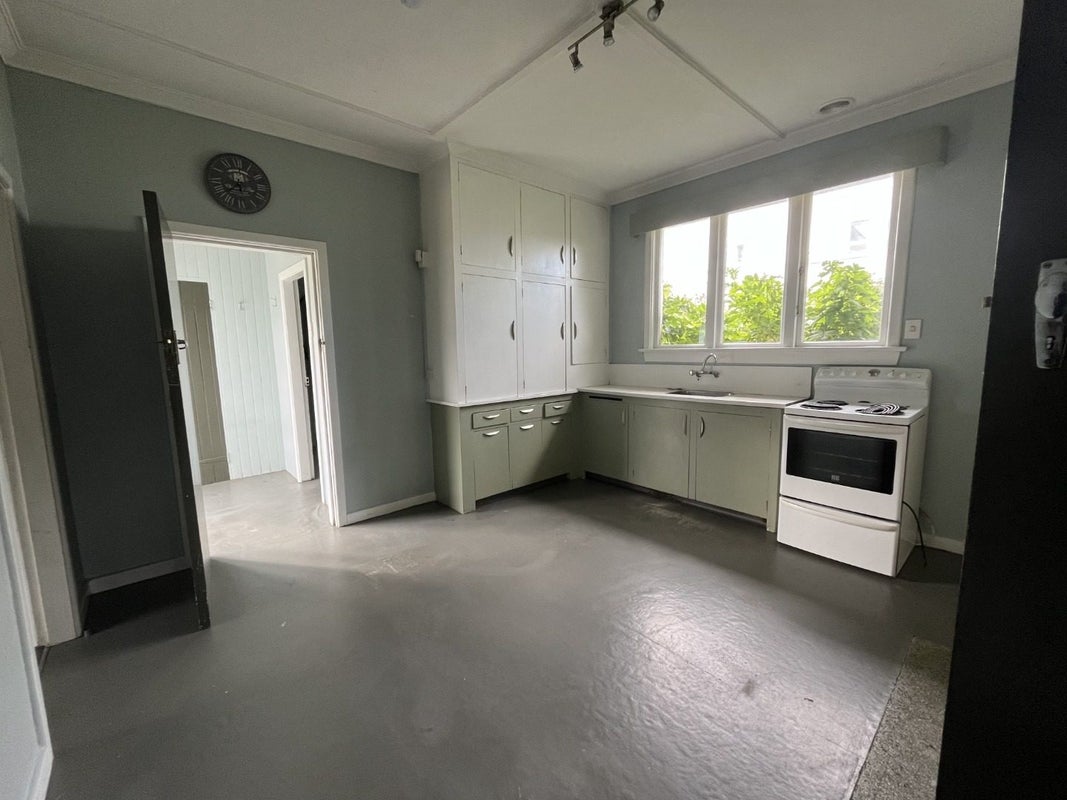 14 Coronation Street, Strathern, Invercargill - Carousel 2