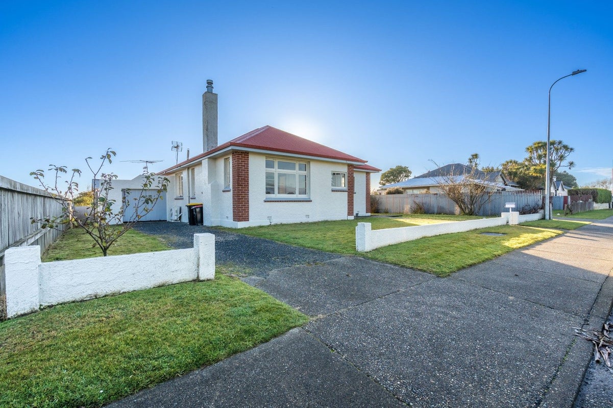 164 Balmoral Drive, Appleby, Invercargill - Carousel 1