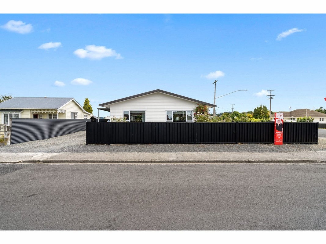 45 Cromer Street, Balclutha - Carousel 2