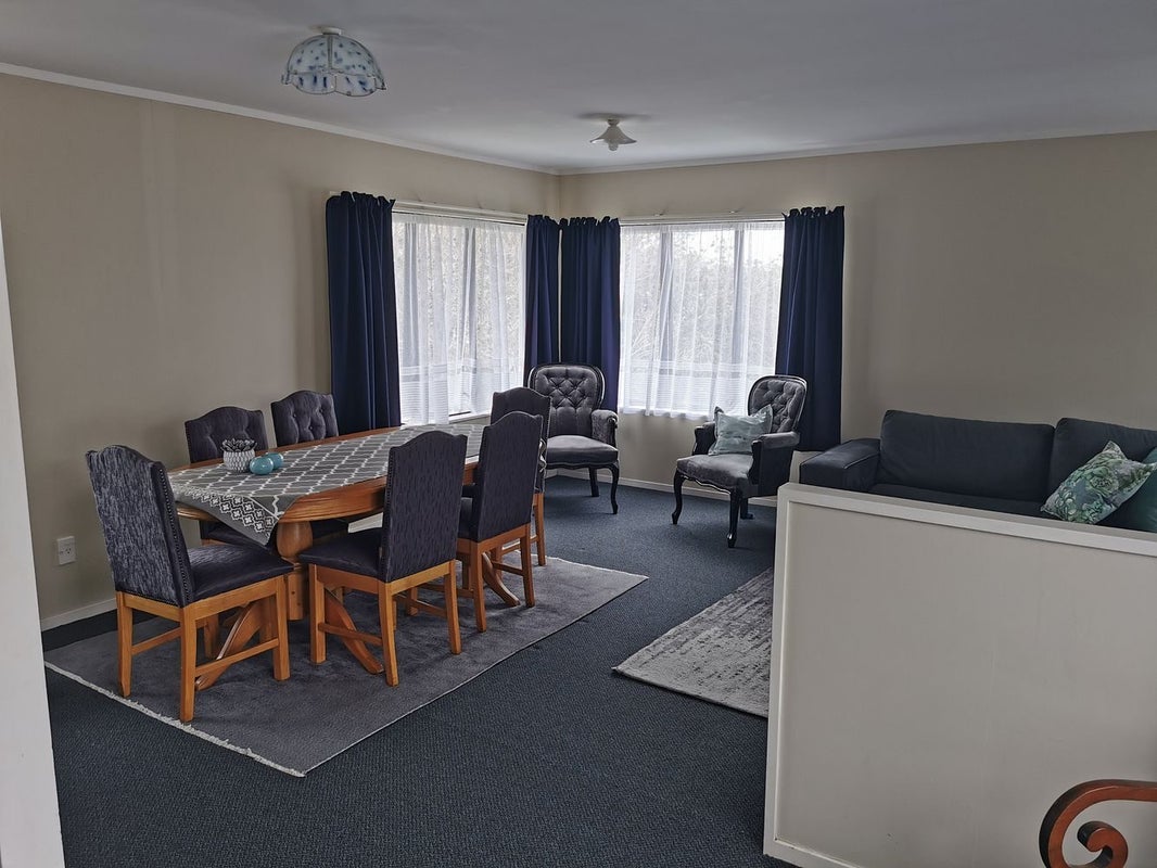 42 Sandgate Avenue, Botany Downs, Auckland - Carousel 2