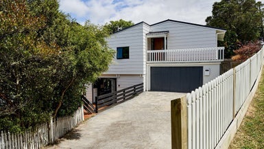 65 Park Road, Belmont, Lower Hutt - Carousel 1