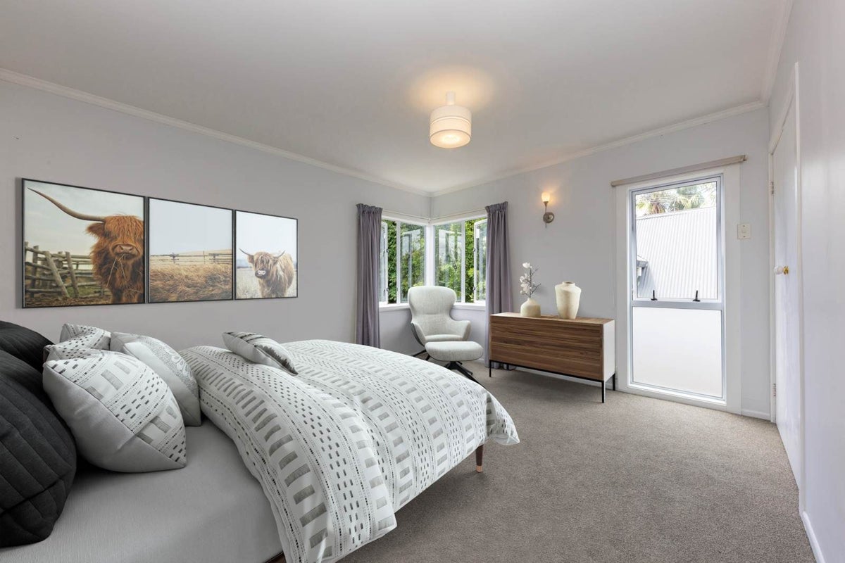 8 Withers Road, Glen Eden, Auckland - Carousel 2