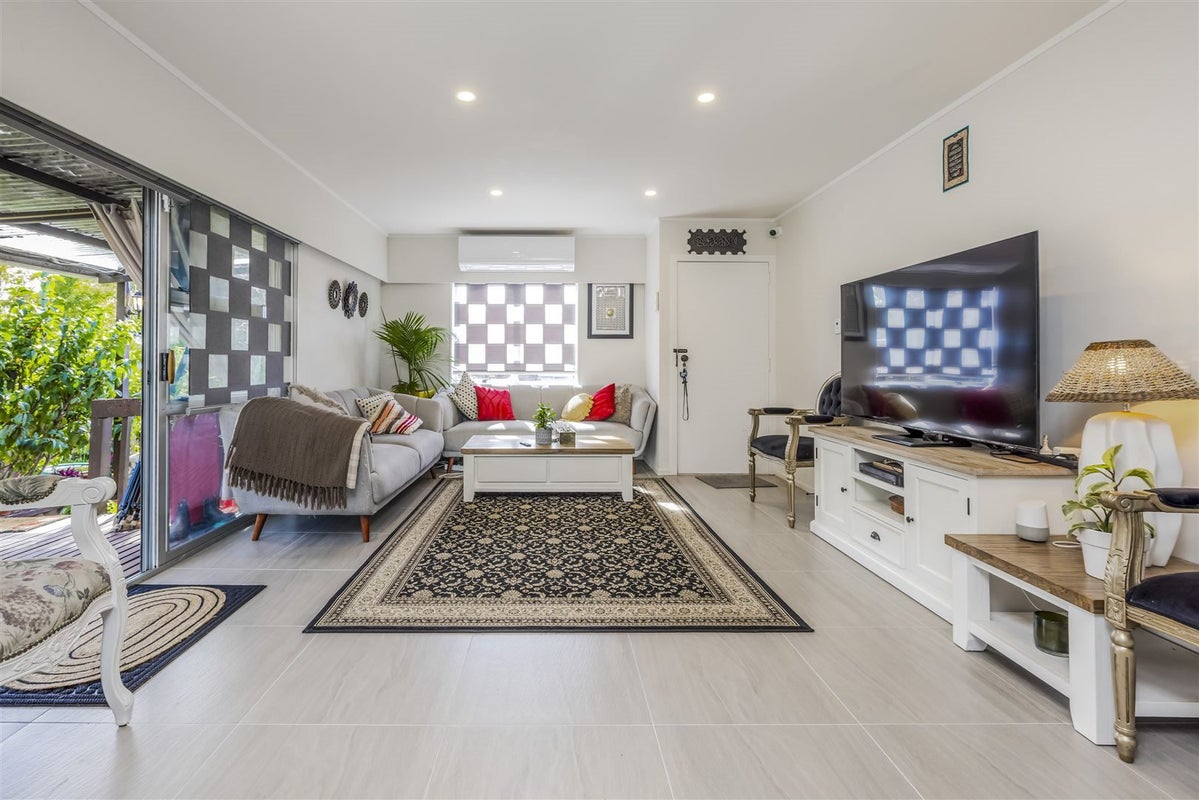 3/49 Seabrook Avenue, New Lynn, Auckland - Carousel 2