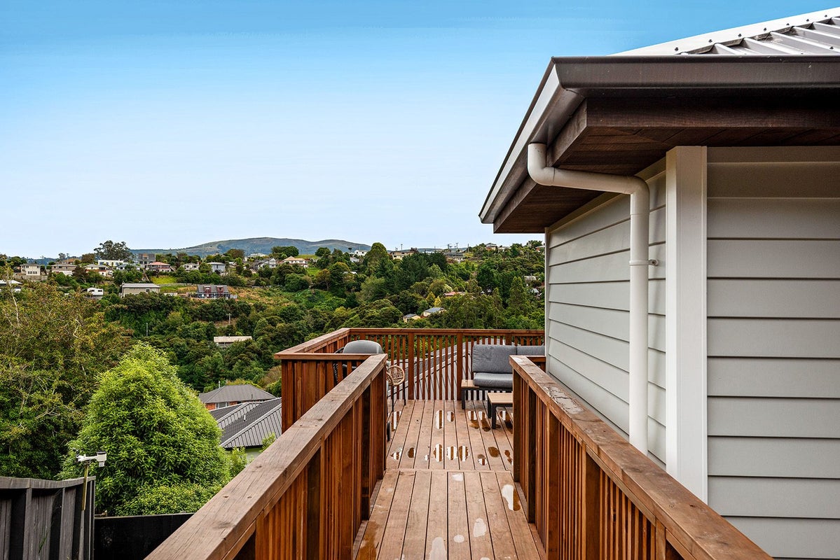 27 Brugh Place, Andersons Bay, Dunedin - Carousel 2