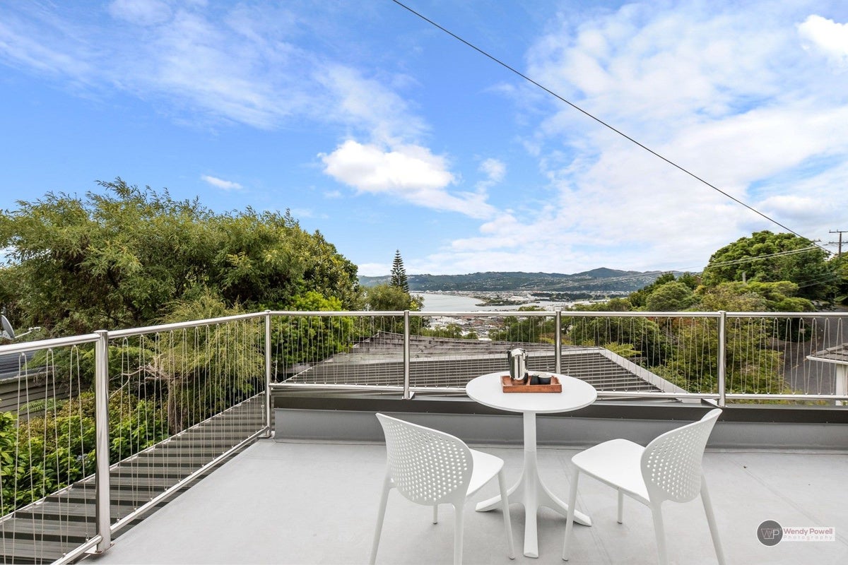 2/90 HOWARD RD, POINT HOWARD, LOWER HUTT - Carousel 2