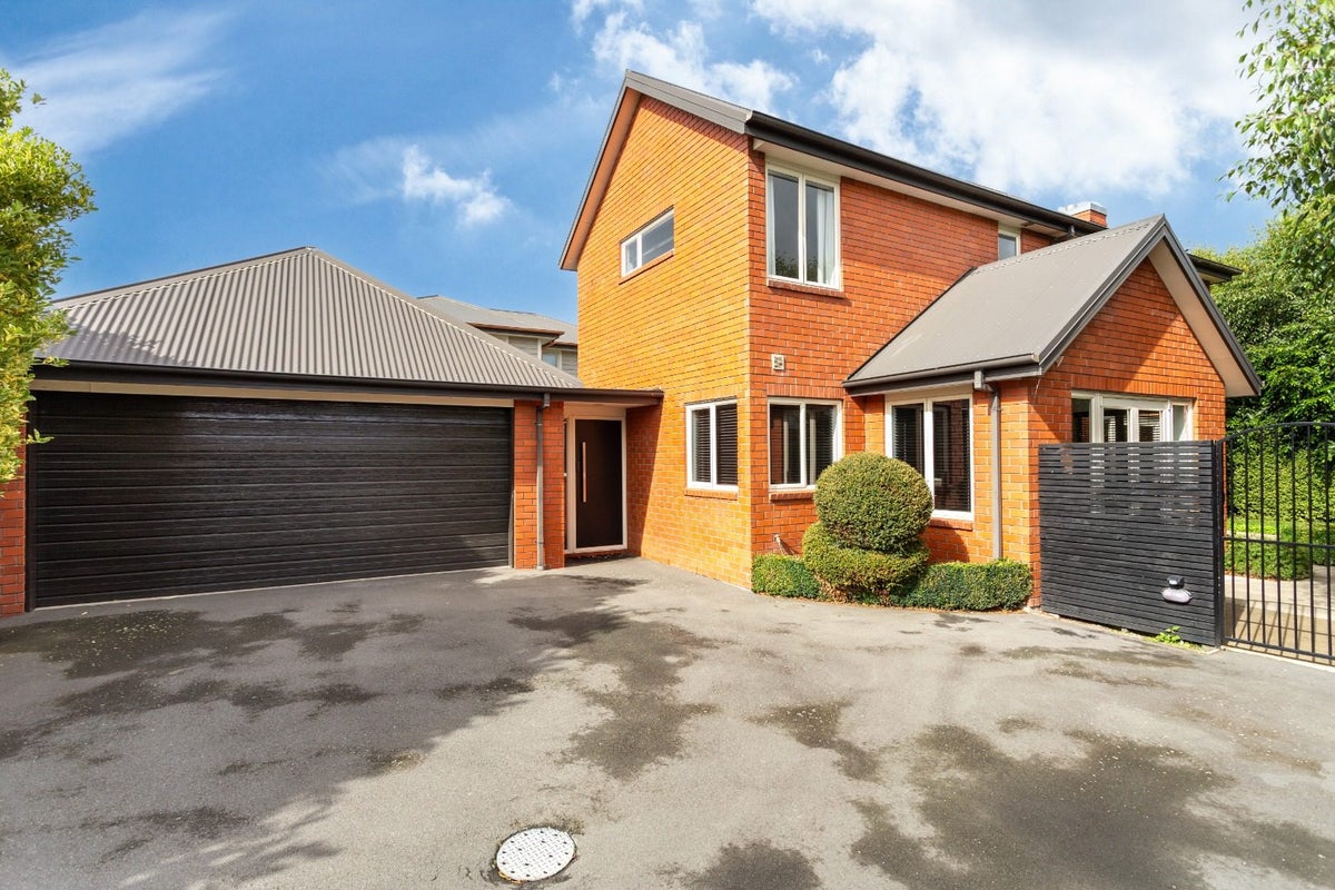 19A Somme Street, St Albans, Christchurch - Carousel 1