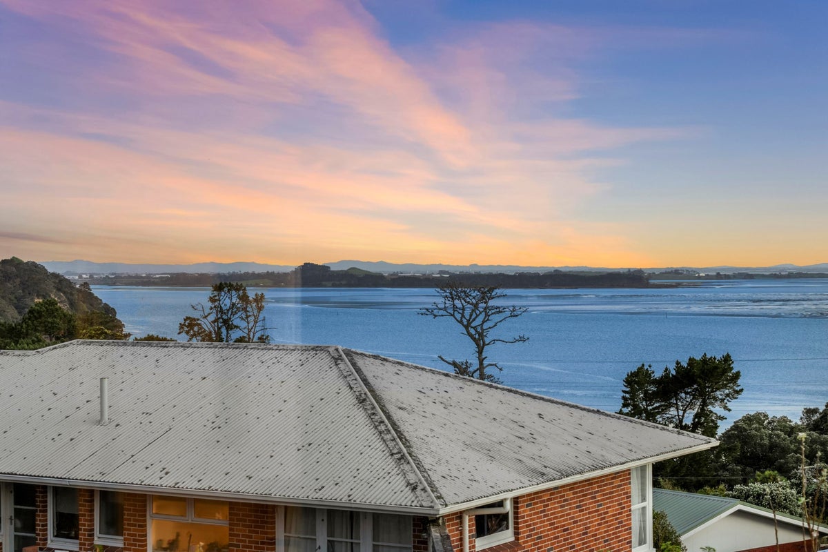 18 Gilfillan Street, Blockhouse Bay, Auckland - Carousel 2