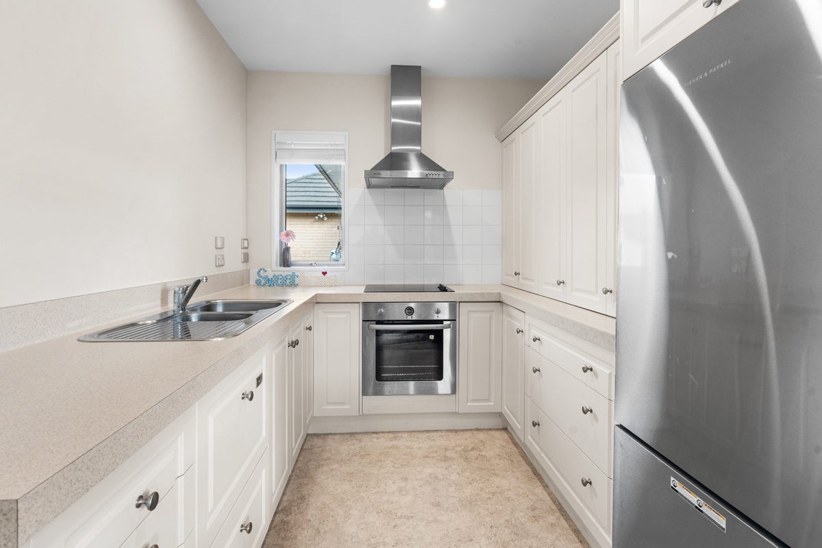 14/372 Yaldhurst Road, Russley, Christchurch - Carousel 2