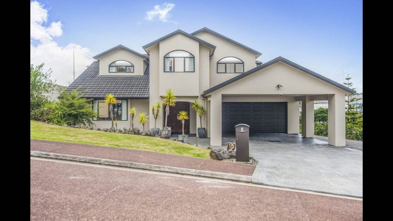 5 Tui Brae, Beachlands, Auckland - Carousel 1