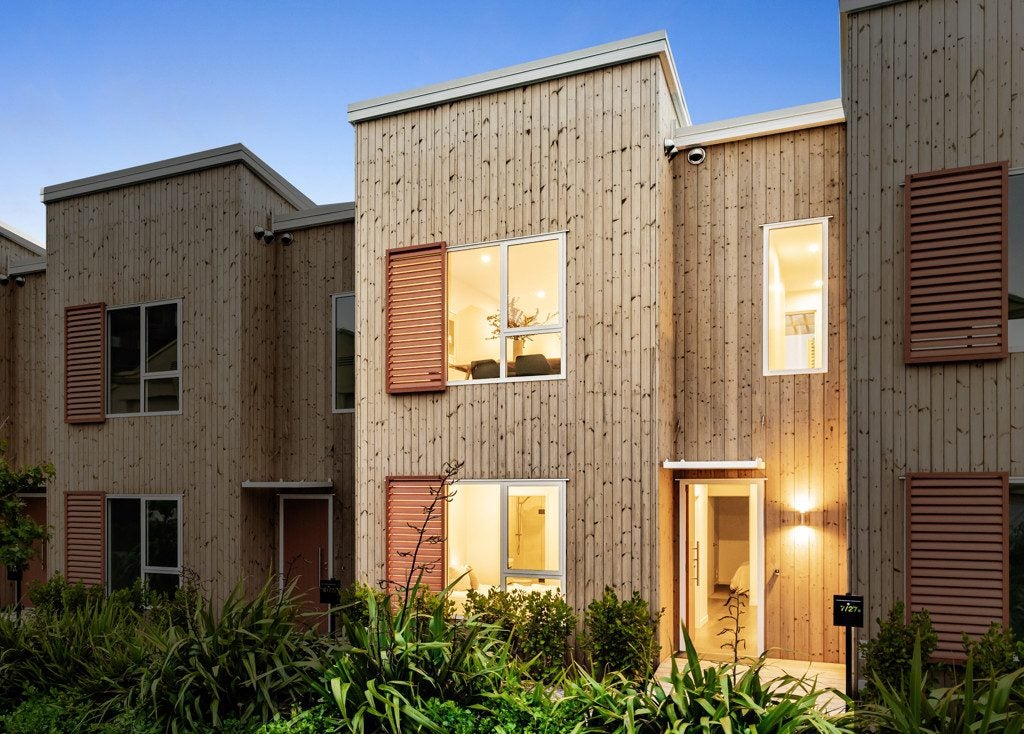 7/27B Hudson Bay Road, Hobsonville, Auckland - Carousel 1
