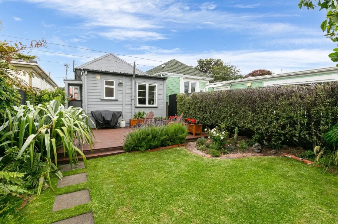 8 Yule Street, Kilbirnie, Wellington - Carousel 2