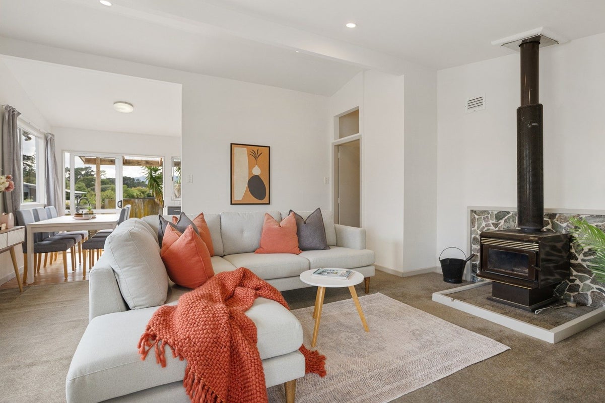 3B Ruru Road, Otaihanga, Paraparaumu - Carousel 2