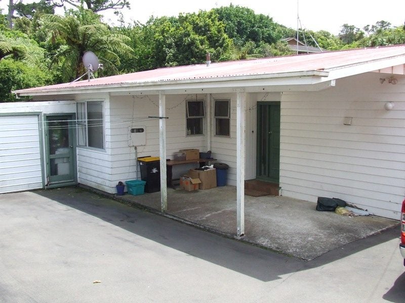 22 Trebann Street, Paparangi, Wellington - Carousel 1