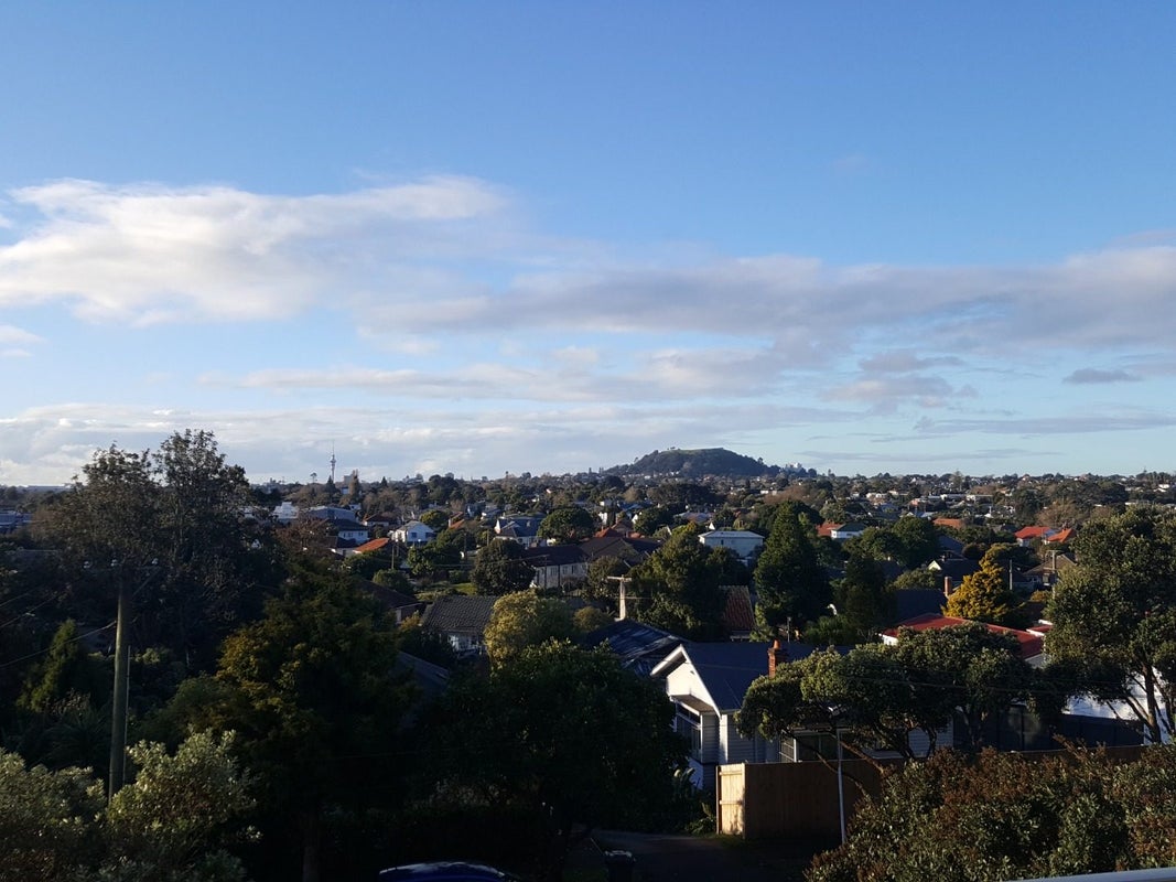 1B/3 Keystone Avenue, Three Kings, Auckland - Carousel 14